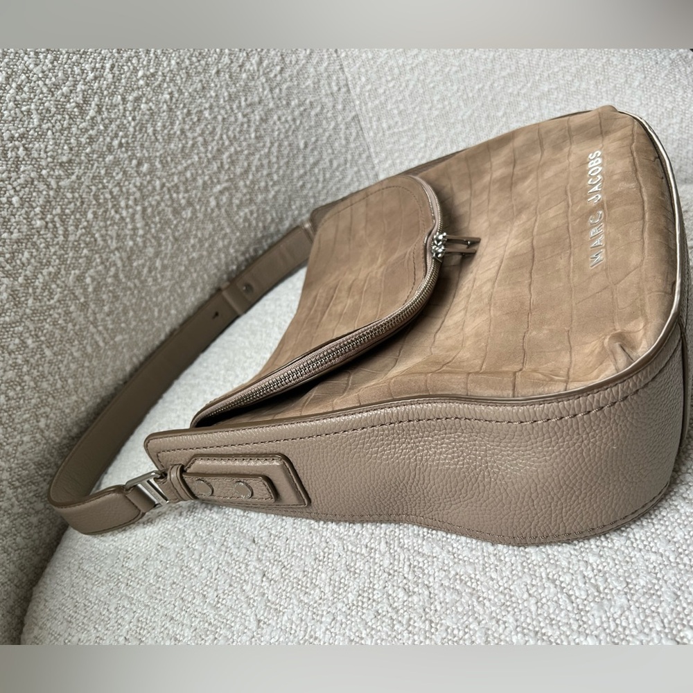 Marc Jacobs The Groove Croc‑Embossed Shoulder Bag, Graige Leather Hobo - Picture 8 of 15